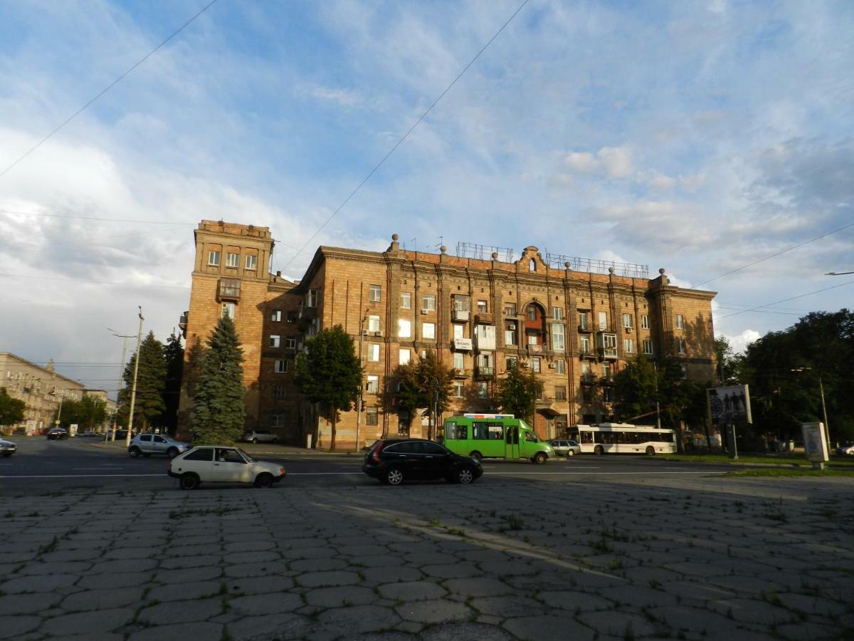 3-Room Luxury Apartment 100M2 On Sobornyi Avenue 193, By Grandhome Zaporizhia Bagian luar foto